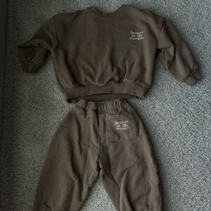 ZARA Cozy Sweatshirt & Jogger Set